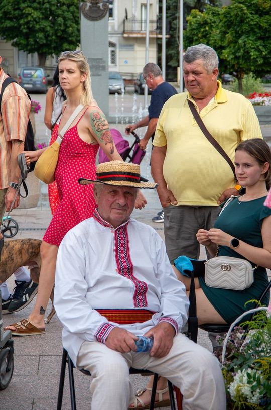 ZEW NATURY. Festiwal Sztuk Naturalnych we Włodawie 2025 - Konkurs kulinarny, Dr Gree, Nicponie i DJ Positivo [GALERIA ZDJĘĆ]