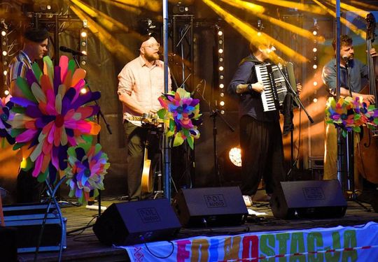 ZEW NATURY. Festiwal Sztuk Naturalnych we Włodawie 2025 - Konkurs kulinarny, Dr Gree, Nicponie i DJ Positivo [GALERIA ZDJĘĆ]