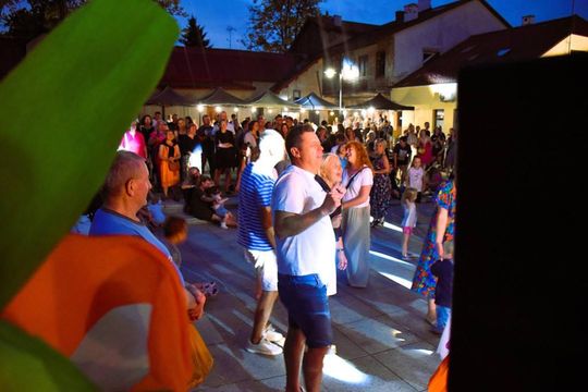 ZEW NATURY. Festiwal Sztuk Naturalnych we Włodawie 2025 - Konkurs kulinarny, Dr Gree, Nicponie i DJ Positivo [GALERIA ZDJĘĆ]