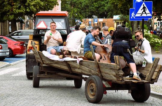 ZEW NATURY. Festiwal Sztuk Naturalnych we Włodawie 2025 - Konkurs kulinarny, Dr Gree, Nicponie i DJ Positivo [GALERIA ZDJĘĆ]