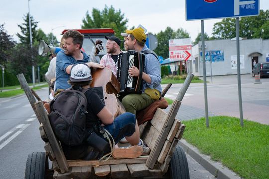 ZEW NATURY. Festiwal Sztuk Naturalnych we Włodawie 2025 - Konkurs kulinarny, Dr Gree, Nicponie i DJ Positivo [GALERIA ZDJĘĆ]