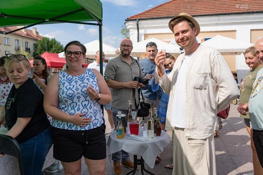 ZEW NATURY. Festiwal Sztuk Naturalnych we Włodawie 2025 - Konkurs kulinarny, Dr Gree, Nicponie i DJ Positivo [GALERIA ZDJĘĆ]