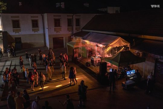 ZEW NATURY. Festiwal Sztuk Naturalnych we Włodawie 2025 - STRIX, NeoKlez, BRAThANKI [GALERIA ZDJĘĆ]