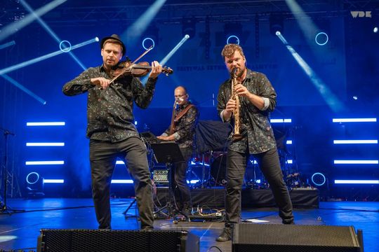 ZEW NATURY. Festiwal Sztuk Naturalnych we Włodawie 2025 - STRIX, NeoKlez, BRAThANKI [GALERIA ZDJĘĆ]