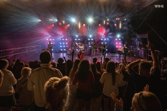 ZEW NATURY. Festiwal Sztuk Naturalnych we Włodawie 2025 - STRIX, NeoKlez, BRAThANKI [GALERIA ZDJĘĆ]