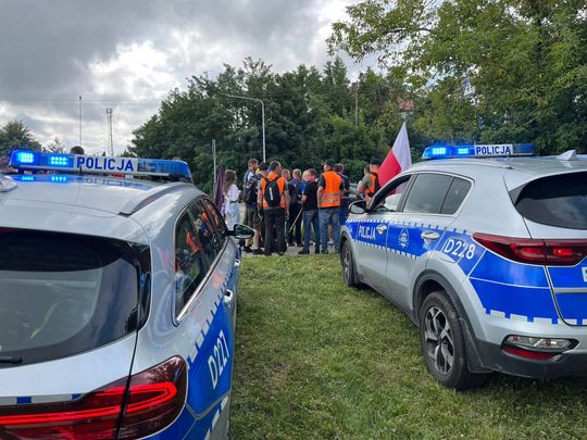 Lubelskie. Kolejarze protestują: "Nie pozwolimy na dalszą bierność rządu" [ZDJĘCIA]