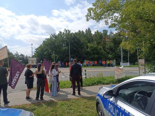 Lubelskie. Kolejarze protestują: "Nie pozwolimy na dalszą bierność rządu" [ZDJĘCIA]