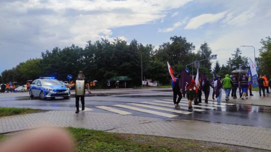 Lubelskie. Kolejarze protestują: "Nie pozwolimy na dalszą bierność rządu" [ZDJĘCIA]