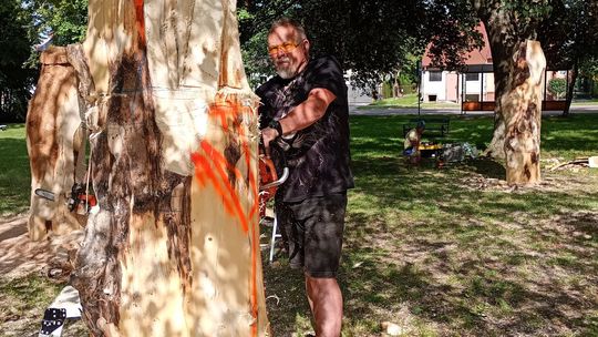 Gmina Dorohusk. Rozpoczął się VIII Plener rzeźbiarsko-malarski "Kultura i Sztuka Nad Bugiem" [GALERIA ZDJĘĆ]