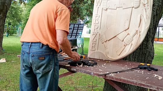Gmina Dorohusk. Rozpoczął się VIII Plener rzeźbiarsko-malarski "Kultura i Sztuka Nad Bugiem" [GALERIA ZDJĘĆ]
