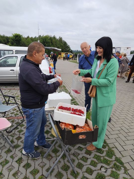 Gm. Chełm. To był naprawdę udany, targowy wtorek przy zalewie Żółtańce [ZDJĘCIA]