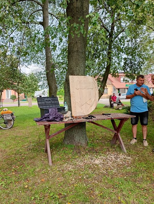 Gmina Dorohusk. Rozpoczął się VIII Plener rzeźbiarsko-malarski "Kultura i Sztuka Nad Bugiem" [GALERIA ZDJĘĆ]