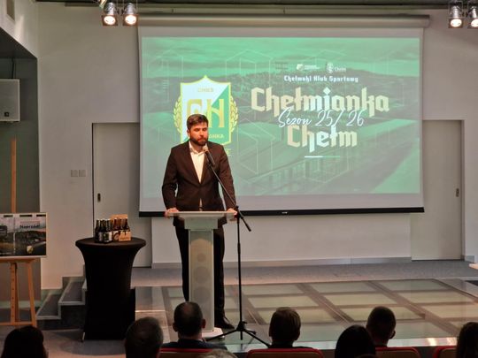 Chełmianka Chełm gotowa na nadchodzący sezon 2025/2026. Zaprezentowała zawodników [GALERIA ZDJĘĆ]