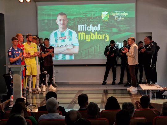 Chełmianka Chełm gotowa na nadchodzący sezon 2025/2026. Zaprezentowała zawodników [GALERIA ZDJĘĆ]