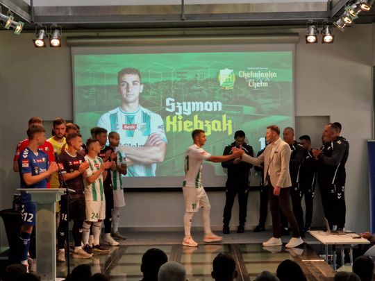 Chełmianka Chełm gotowa na nadchodzący sezon 2025/2026. Zaprezentowała zawodników [GALERIA ZDJĘĆ]