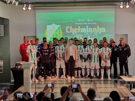 Chełmianka Chełm gotowa na nadchodzący sezon 2025/2026. Zaprezentowała zawodników [GALERIA ZDJĘĆ]