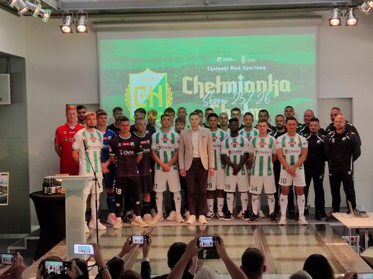 Chełmianka Chełm gotowa na nadchodzący sezon 2025/2026. Zaprezentowała zawodników [GALERIA ZDJĘĆ]