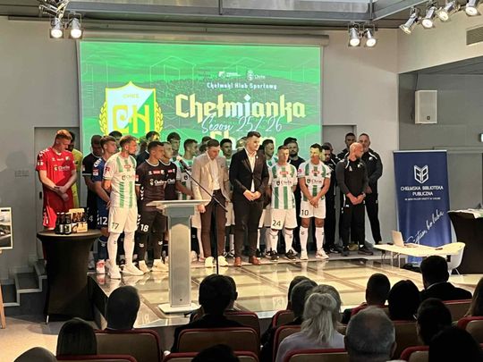 Chełmianka Chełm gotowa na nadchodzący sezon 2025/2026. Zaprezentowała zawodników [GALERIA ZDJĘĆ]