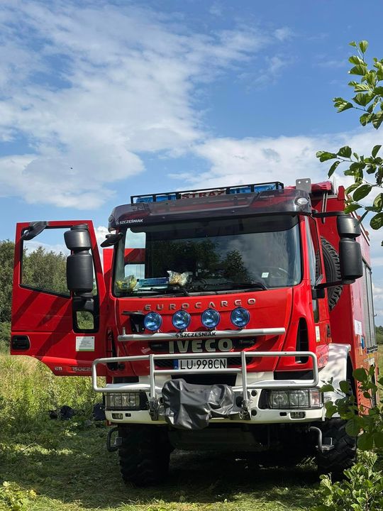 Tragiczny finał poszukiwań. Płetwonurkowie znaleźli w jeziorze Łukie ciało zaginionego mężczyzny [ZDJĘCIA]