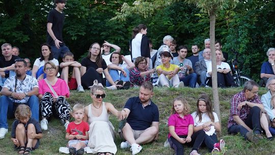 Chełm. Koncert Godzina "W" przy skarpie Chełmskiego Domu Kultury [GALERIA ZDJĘĆ]