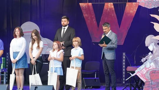 Chełm. Koncert Godzina "W" przy skarpie Chełmskiego Domu Kultury [GALERIA ZDJĘĆ]