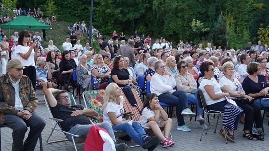Chełm. Koncert Godzina "W" przy skarpie Chełmskiego Domu Kultury [GALERIA ZDJĘĆ]