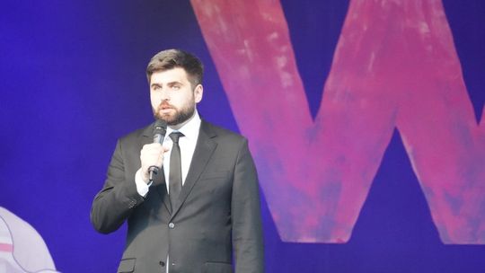 Chełm. Koncert Godzina "W" przy skarpie Chełmskiego Domu Kultury [GALERIA ZDJĘĆ]