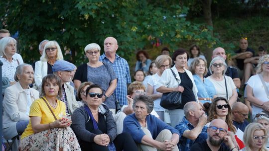 Chełm. Koncert Godzina "W" przy skarpie Chełmskiego Domu Kultury [GALERIA ZDJĘĆ]