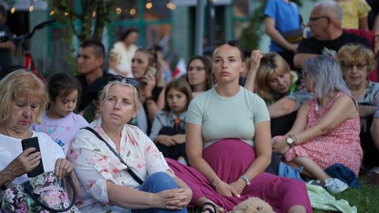 Chełm. Koncert Godzina "W" przy skarpie Chełmskiego Domu Kultury [GALERIA ZDJĘĆ]