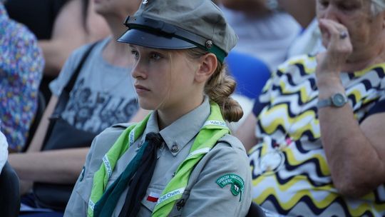 Chełm. Koncert Godzina "W" przy skarpie Chełmskiego Domu Kultury [GALERIA ZDJĘĆ]