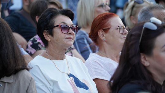 Chełm. Koncert Godzina "W" przy skarpie Chełmskiego Domu Kultury [GALERIA ZDJĘĆ]