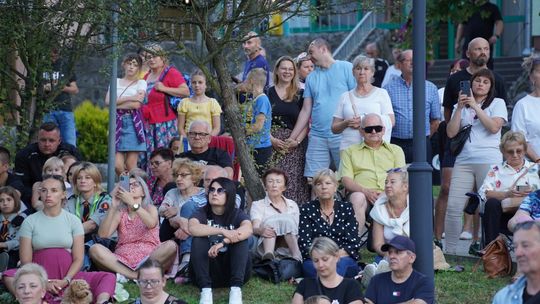 Chełm. Koncert Godzina "W" przy skarpie Chełmskiego Domu Kultury [GALERIA ZDJĘĆ]