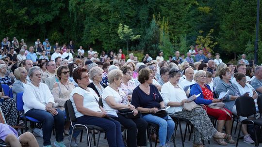 Chełm. Koncert Godzina "W" przy skarpie Chełmskiego Domu Kultury [GALERIA ZDJĘĆ]