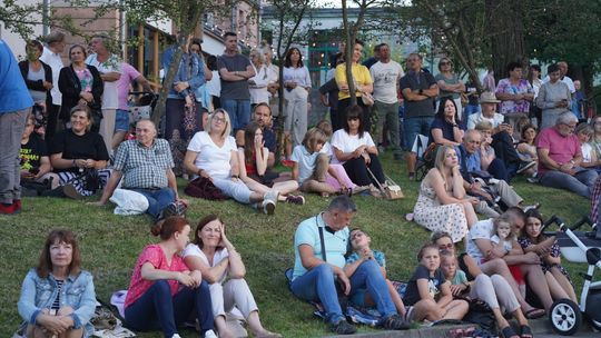 Chełm. Koncert Godzina "W" przy skarpie Chełmskiego Domu Kultury [GALERIA ZDJĘĆ]