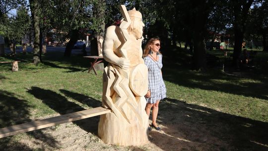 Gm. Dorohusk. Wyjątkowy wernisaż VIII Pleneru Rzeźbiarsko-Malarskiego [GALERIA ZDJĘĆ]