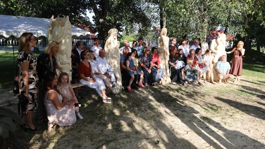 Gm. Dorohusk. Wyjątkowy wernisaż VIII Pleneru Rzeźbiarsko-Malarskiego [GALERIA ZDJĘĆ]
