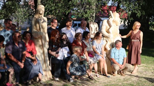 Gm. Dorohusk. Wyjątkowy wernisaż VIII Pleneru Rzeźbiarsko-Malarskiego [GALERIA ZDJĘĆ]