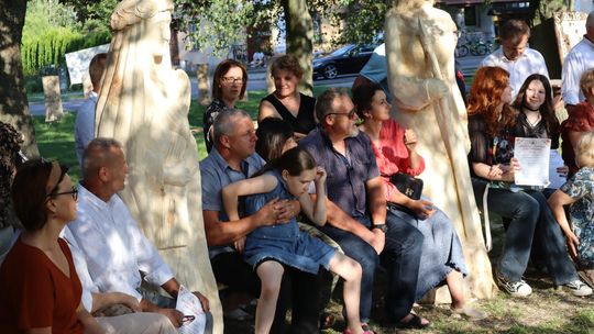 Gm. Dorohusk. Wyjątkowy wernisaż VIII Pleneru Rzeźbiarsko-Malarskiego [GALERIA ZDJĘĆ]