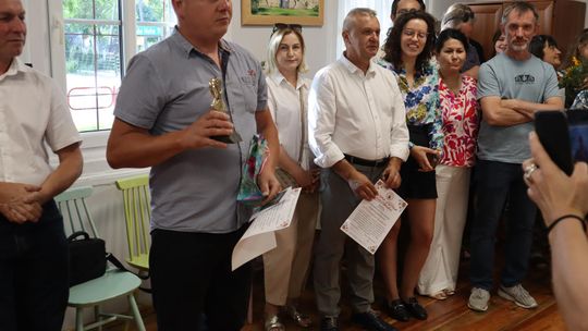 Gm. Dorohusk. Wyjątkowy wernisaż VIII Pleneru Rzeźbiarsko-Malarskiego [GALERIA ZDJĘĆ]