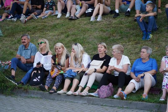 Chełm. Koncert Godzina "W" przy skarpie Chełmskiego Domu Kultury [GALERIA ZDJĘĆ]