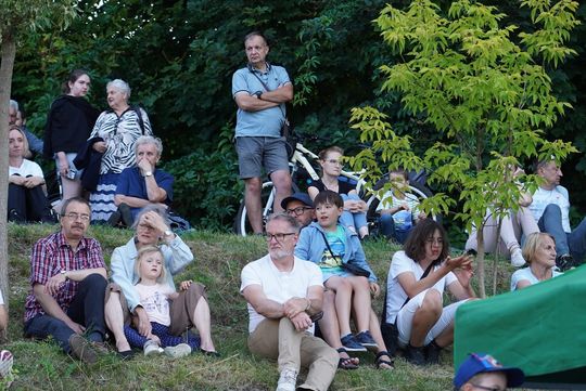 Chełm. Koncert Godzina "W" przy skarpie Chełmskiego Domu Kultury [GALERIA ZDJĘĆ]