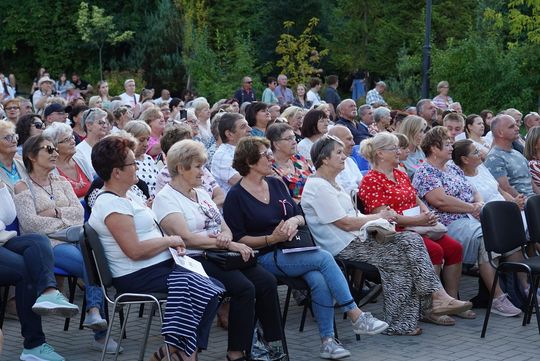 Chełm. Koncert Godzina "W" przy skarpie Chełmskiego Domu Kultury [GALERIA ZDJĘĆ]