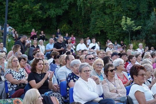 Chełm. Koncert Godzina "W" przy skarpie Chełmskiego Domu Kultury [GALERIA ZDJĘĆ]