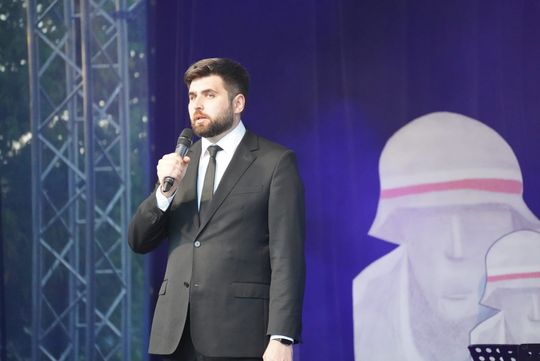 Chełm. Koncert Godzina "W" przy skarpie Chełmskiego Domu Kultury [GALERIA ZDJĘĆ]