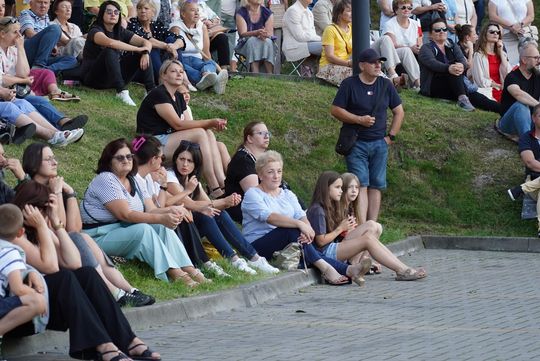 Chełm. Koncert Godzina "W" przy skarpie Chełmskiego Domu Kultury [GALERIA ZDJĘĆ]