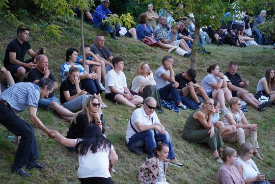 Chełm. Koncert Godzina "W" przy skarpie Chełmskiego Domu Kultury [GALERIA ZDJĘĆ]