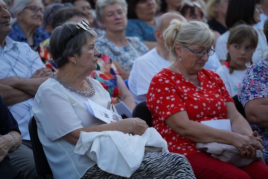 Chełm. Koncert Godzina "W" przy skarpie Chełmskiego Domu Kultury [GALERIA ZDJĘĆ]