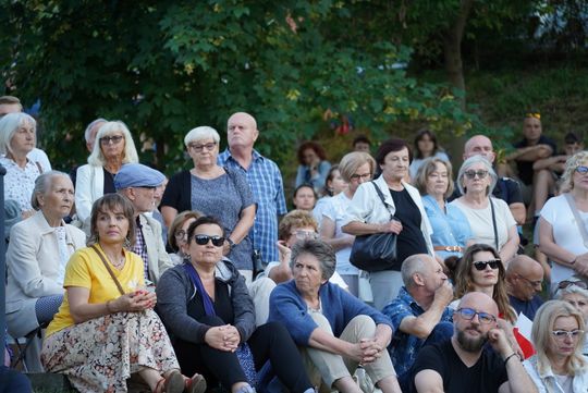 Chełm. Koncert Godzina "W" przy skarpie Chełmskiego Domu Kultury [GALERIA ZDJĘĆ]