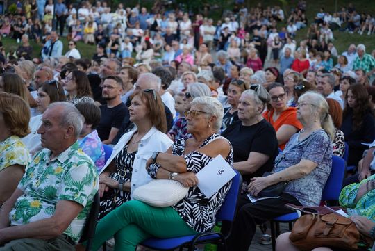 Chełm. Koncert Godzina "W" przy skarpie Chełmskiego Domu Kultury [GALERIA ZDJĘĆ]