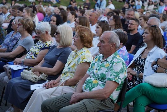 Chełm. Koncert Godzina "W" przy skarpie Chełmskiego Domu Kultury [GALERIA ZDJĘĆ]